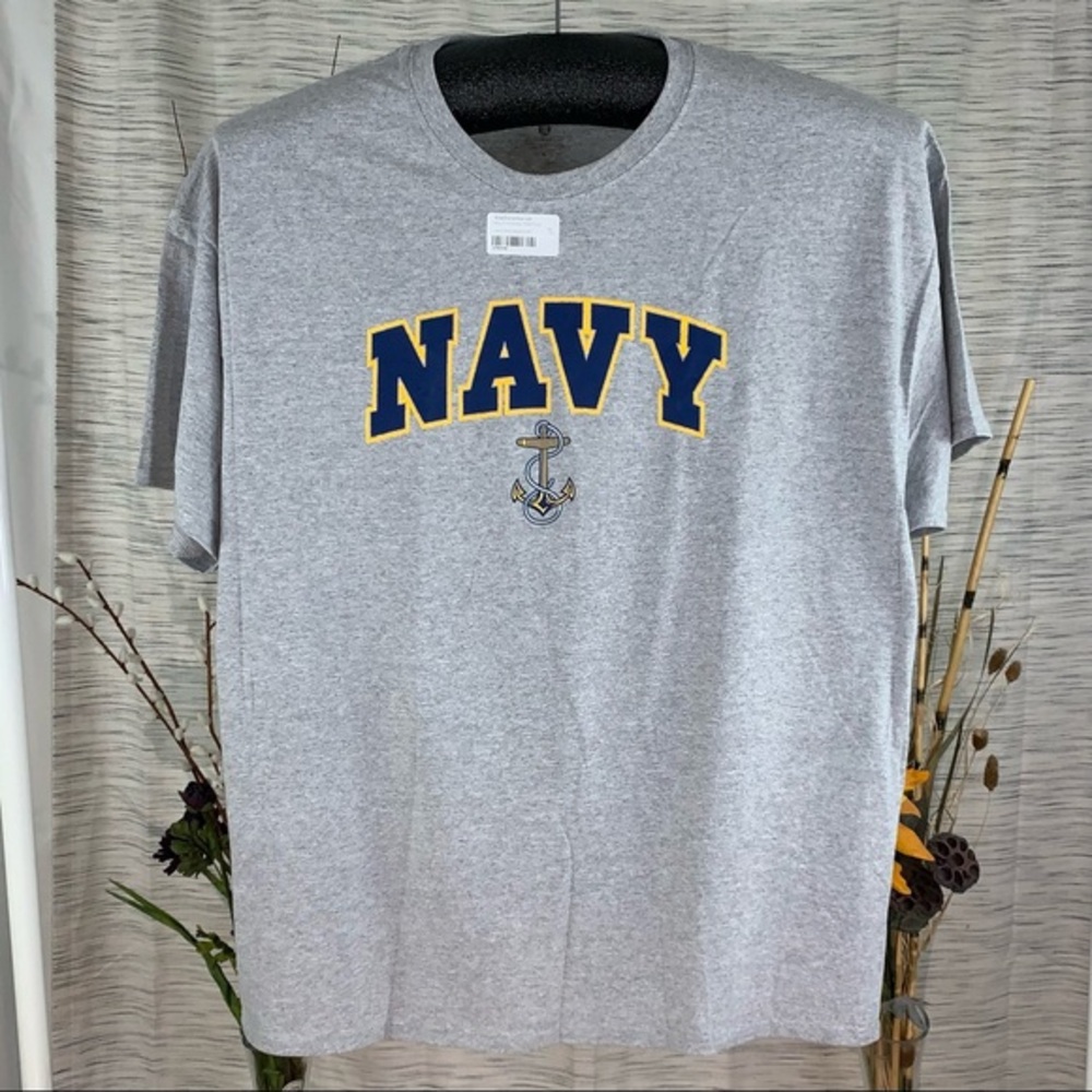 Armed Forces Gear NWT NAVY heather gray short sleeve tee shirt.